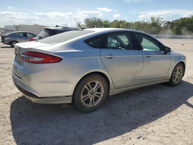 3FA6P0HD3JR255598 - 2018 FORD FUSION SE SILVER photo 3