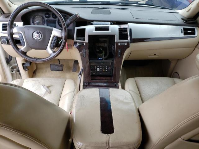 1GYEC63847R294181 - 2007 CADILLAC ESCALADE LUXURY WHITE photo 8