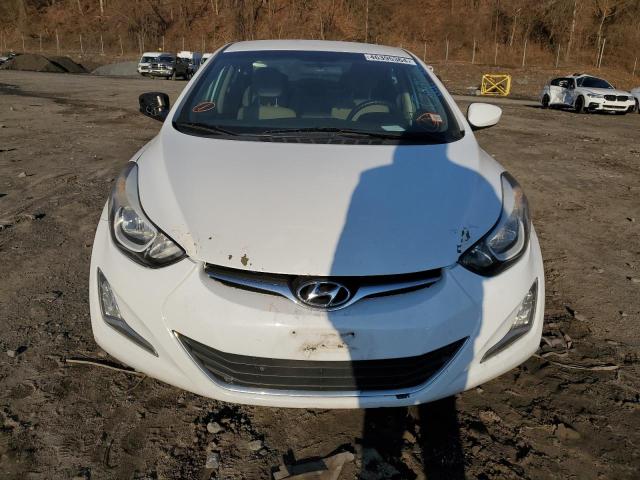 5NPDH4AE0GH732508 - 2016 HYUNDAI ELANTRA SE WHITE photo 5