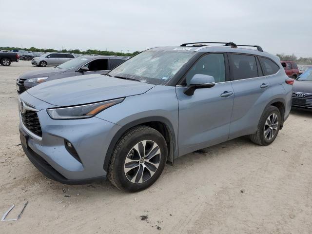 5TDGZRAH4MS088972 - 2021 TOYOTA HIGHLANDER XLE BLUE photo 1