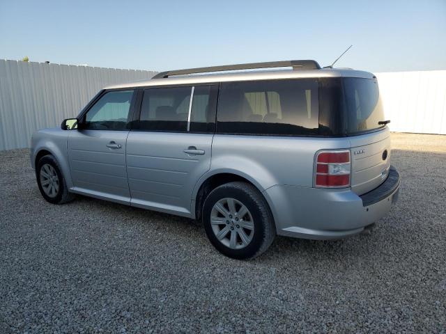 2FMGK5BC4BBD33800 - 2011 FORD FLEX SE SILVER photo 2