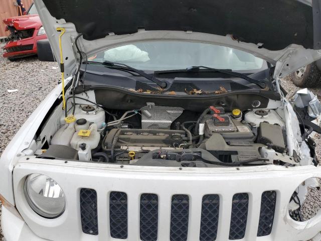 1C4NJPFA8GD754438 - 2016 JEEP PATRIOT LATITUDE WHITE photo 11