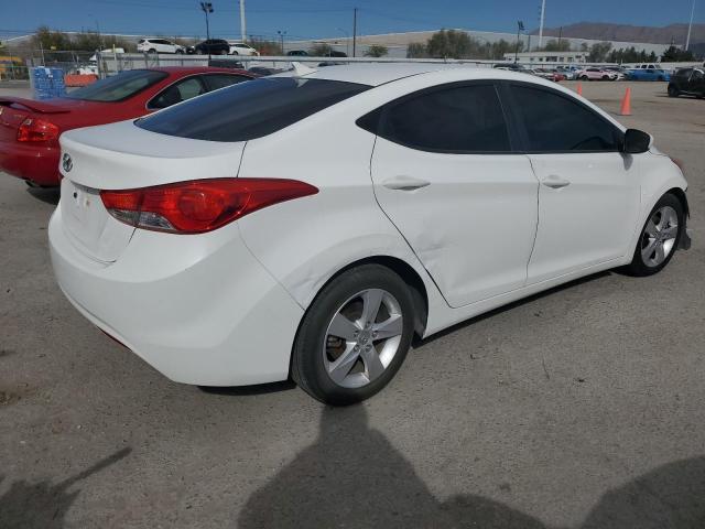 5NPDH4AE2DH318075 - 2013 HYUNDAI ELANTRA GLS WHITE photo 3