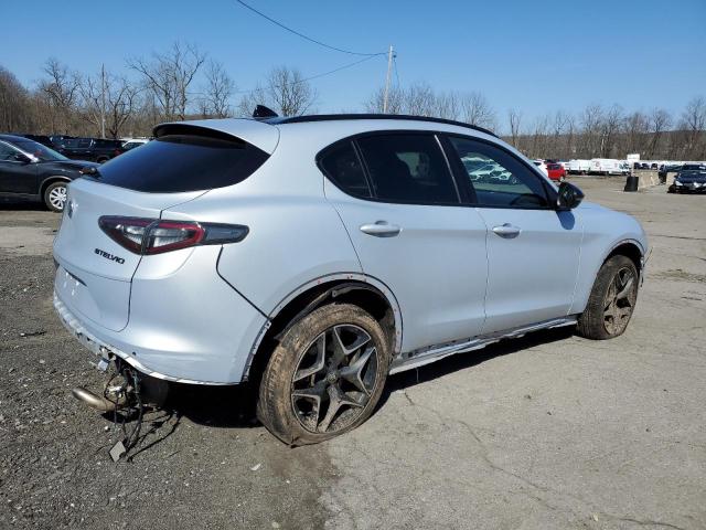 ZASPAKBN0L7C94339 - 2020 ALFA ROMEO STELVIO TI WHITE photo 3