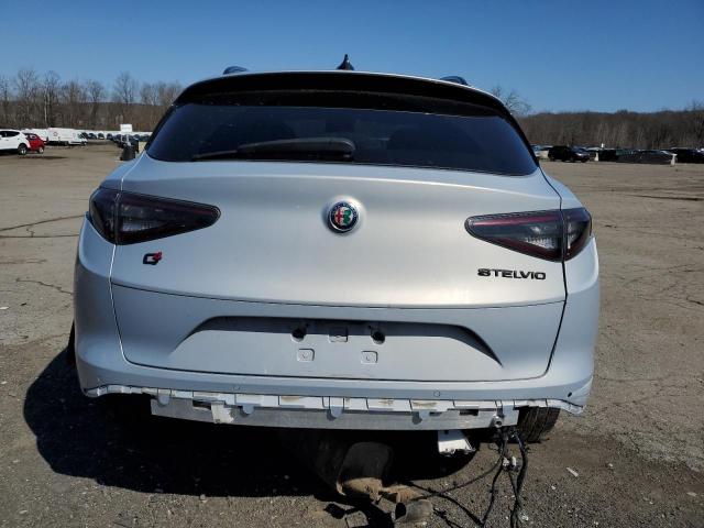 ZASPAKBN0L7C94339 - 2020 ALFA ROMEO STELVIO TI WHITE photo 6
