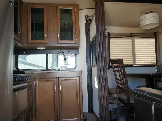 4X4FSBA25JV004446 - 2018 SALM FOREST RIV CREAM photo 6