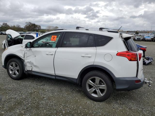 2T3RFREV8FW273206 - 2015 TOYOTA RAV4 XLE WHITE photo 2