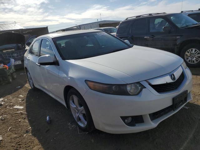 JH4CU26679C013511 - 2009 ACURA TSX WHITE photo 4