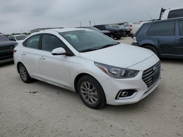 3KPC24A69NE165545 - 2022 HYUNDAI ACCENT SE WHITE photo 4