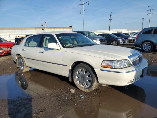 1LNHM85W65Y625185 - 2005 LINCOLN TOWN CAR SIGNATURE LONG WHEELBASE WHITE photo 4