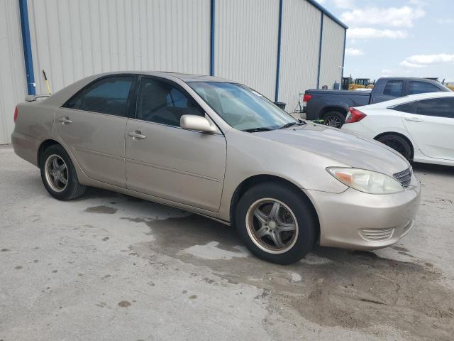 4T1BF30K93U058451 - 2003 TOYOTA CAMRY LE 金色 照片 4