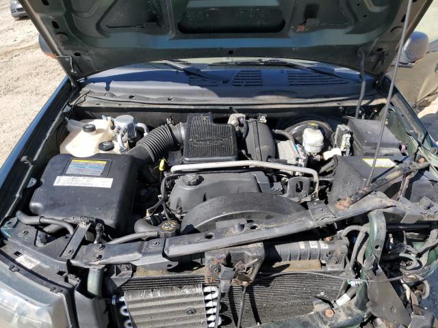 1GNDT13S542274694 - 2004 CHEVROLET TRAILBLAZE LS GREEN photo 11