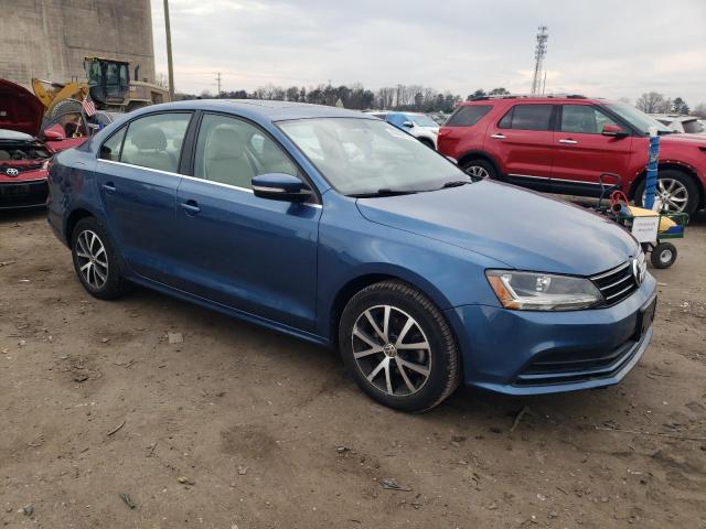 3VWDB7AJ2HM297631 - 2017 VOLKSWAGEN JETTA SE BLUE photo 4