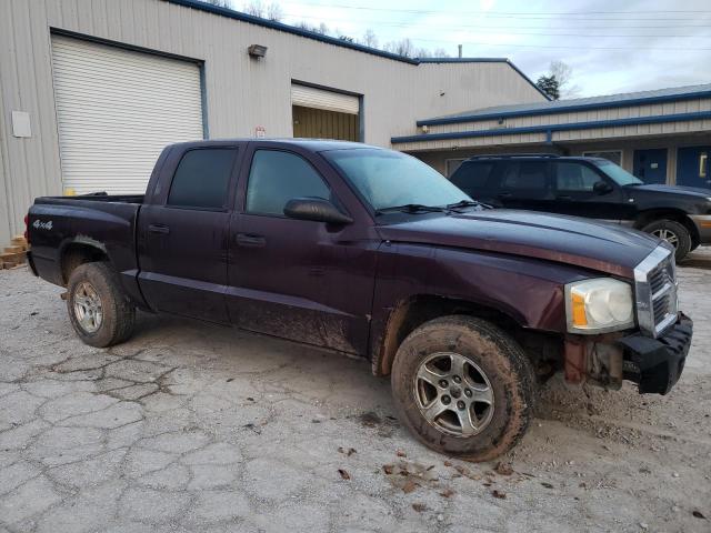 1D7HW48K15S263923 - 2005 DODGE DAKOTA QUAD SLT BURGUNDY photo 4