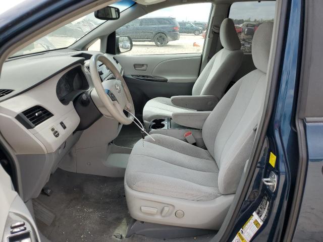 5TDKK3DC3BS095064 - 2011 TOYOTA SIENNA LE BLUE photo 7