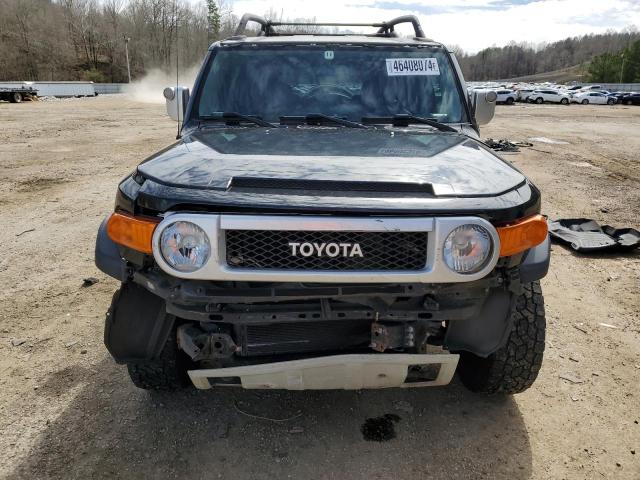 JTEBU11F270057201 - 2007 TOYOTA FJ CRUISER BLACK photo 5