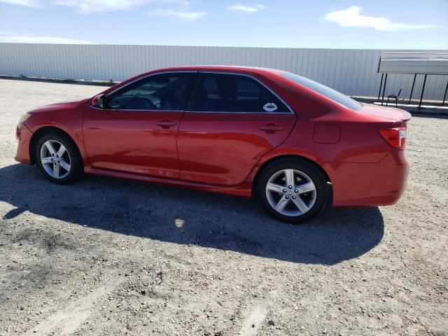 4T1BF1FK3CU599359 - 2012 TOYOTA CAMRY BASE RED photo 2