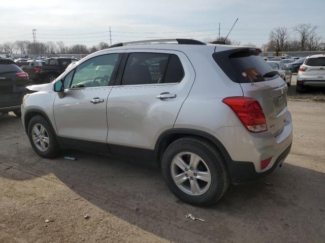 KL7CJLSB2JB707775 - 2018 CHEVROLET TRAX 1LT SILVER photo 2