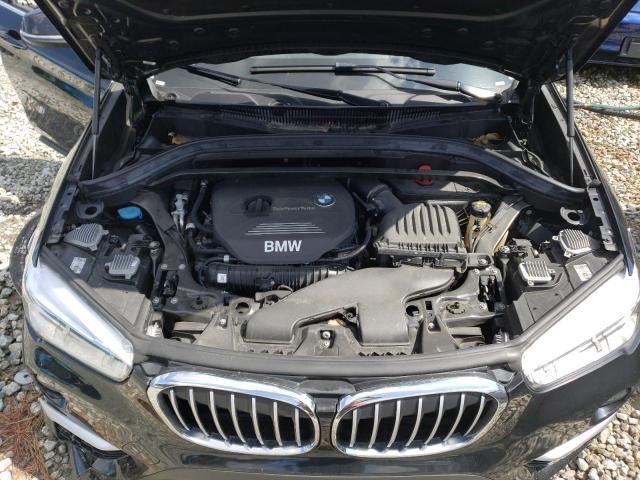 WBXHU7C5XK5L10883 - 2019 BMW X1 SDRIVE28I BLACK photo 11