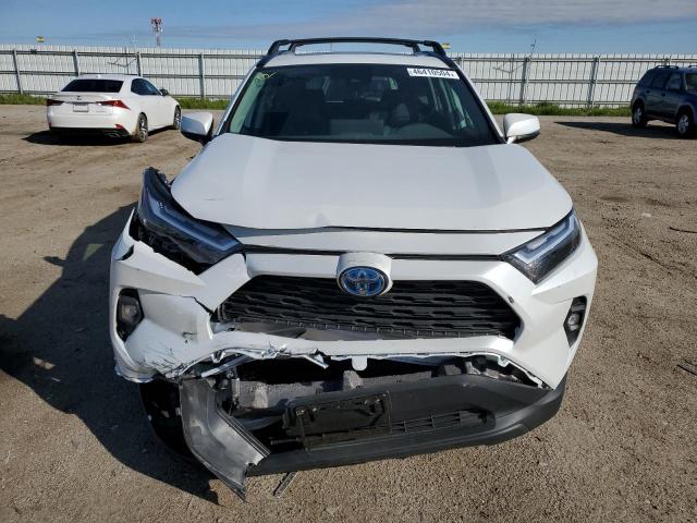 4T3B6RFV2PU117924 - 2023 TOYOTA RAV4 XLE PREMIUM WHITE photo 5