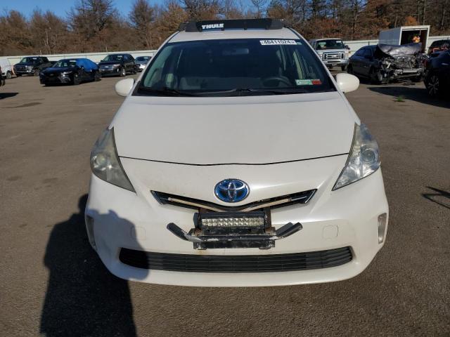 JTDZN3EU2E3339659 - 2014 TOYOTA PRIUS V WHITE photo 5