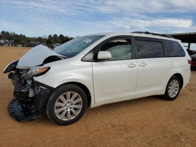 5TDDK3DC2FS124858 - 2015 TOYOTA SIENNA XLE WHITE photo 1