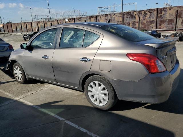 3N1CN7AP6FL828765 - 2015 NISSAN VERSA S GRAY photo 2