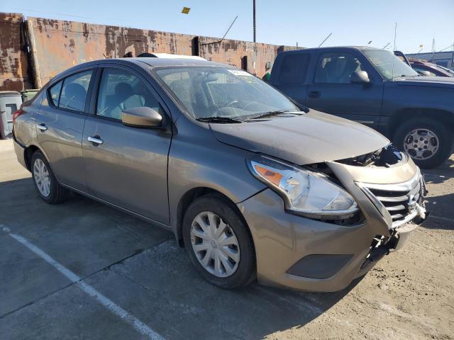 3N1CN7AP6FL828765 - 2015 NISSAN VERSA S GRAY photo 4