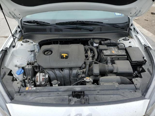 3KPF24AD5NE487661 - 2022 KIA FORTE FE WHITE photo 11