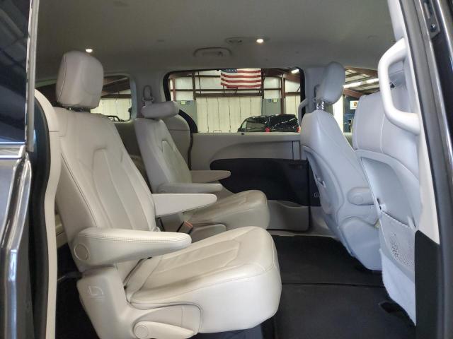 2C4RC1BG8JR293202 - 2018 CHRYSLER PACIFICA TOURING L GRAY photo 11