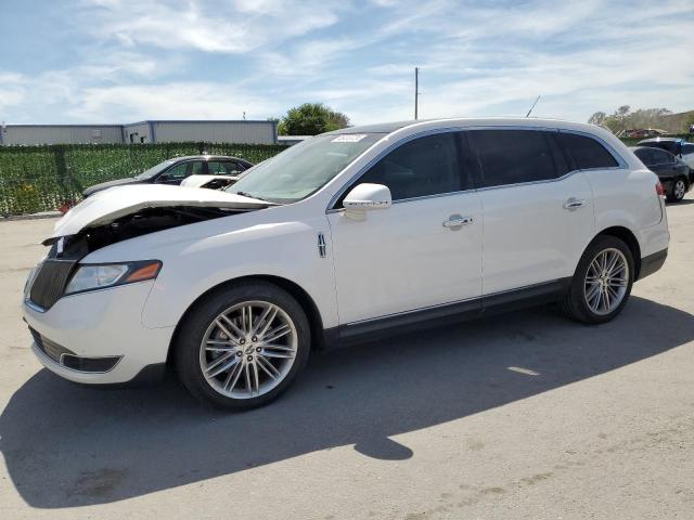 2LMHJ5AT7GBL02691 - 2016 LINCOLN MKT WHITE photo 1