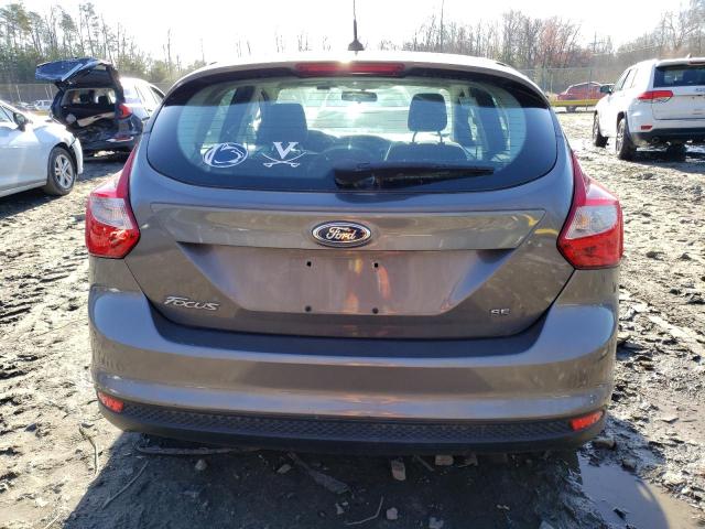 1FAHP3K24CL225335 - 2012 FORD FOCUS SE GRAY photo 6