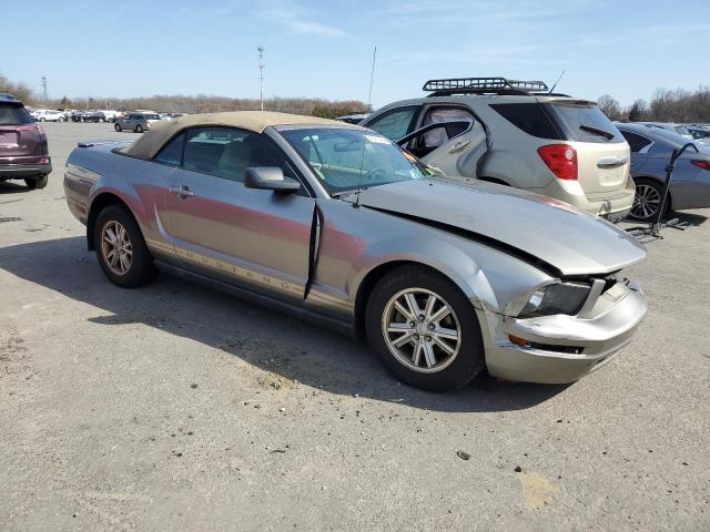 1ZVHT84N585161292 - 2008 FORD MUSTANG SILVER photo 4