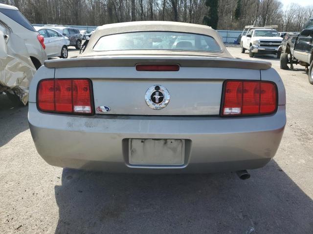 1ZVHT84N585161292 - 2008 FORD MUSTANG SILVER photo 6