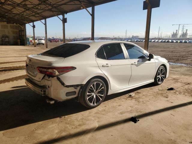 4T1B11HK3JU554768 - 2018 TOYOTA CAMRY L WHITE photo 3