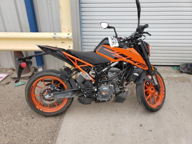 MD2JPC404PC019357 - 2023 KTM 200 DUKE ORANGE photo 1