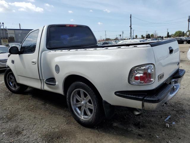 1FTRF07W7XKA58718 - 1999 FORD F150 WHITE photo 2