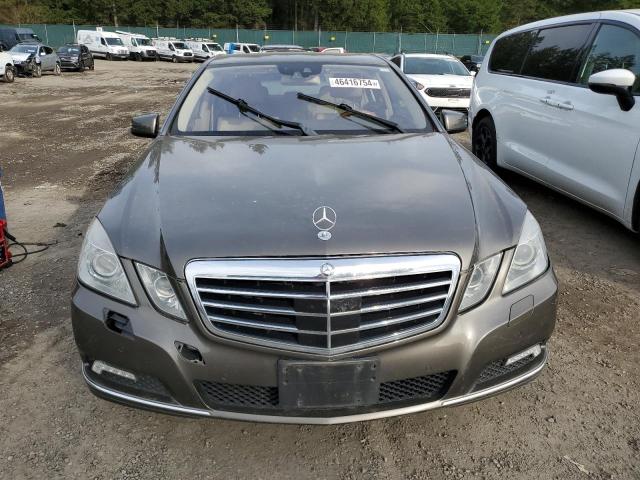 WDDHF7CB2AA088428 - 2010 MERCEDES-BENZ E 550 GRAY photo 5