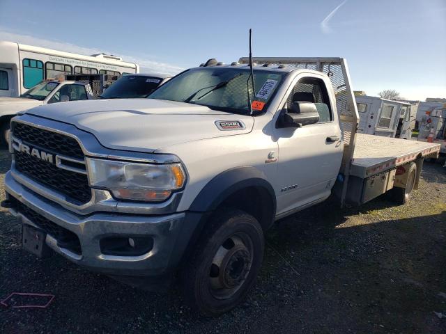 3C7WRNDL8KG558956 - 2019 RAM 5500 WHITE photo 1