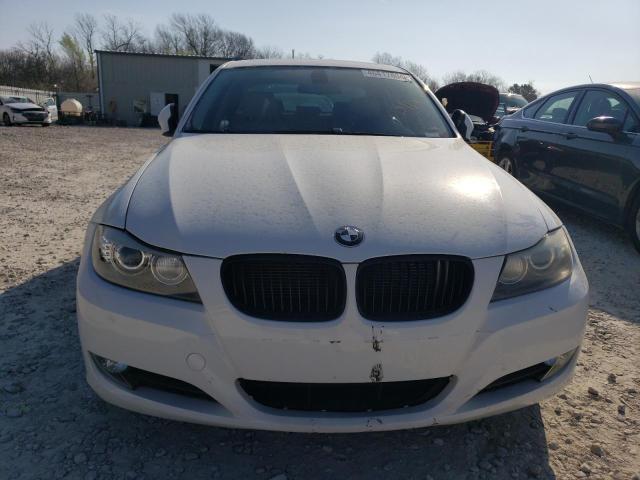 WBAPH775X9NM31606 - 2009 BMW 328 I WHITE photo 5