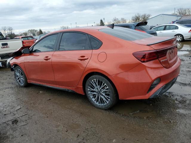 3KPF54AD5NE485772 - 2022 KIA FORTE GT LINE ORANGE photo 2