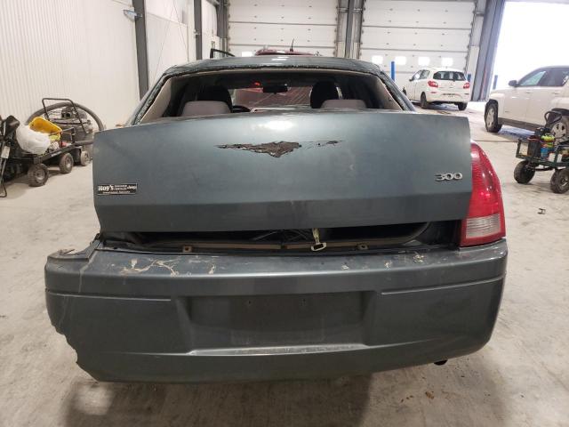 2C3JA43R35H624143 - 2005 CHRYSLER 300 GRAY photo 6