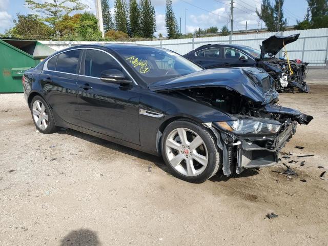 SAJAD4FX4KCP43932 - 2019 JAGUAR XE PREMIUM BLACK photo 4