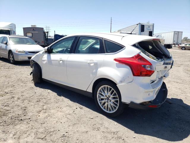 1FADP3N25EL319821 - 2014 FORD FOCUS TITANIUM WHITE photo 2