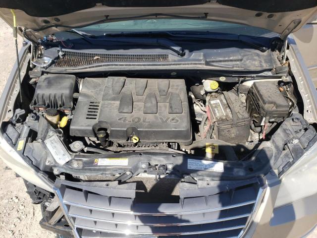 2A8HR64X88R713421 - 2008 CHRYSLER TOWN & COU LIMITED BEIGE photo 12