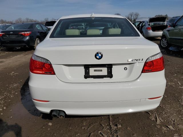 WBANV1C50AC389269 - 2010 BMW 528 XI WHITE photo 6