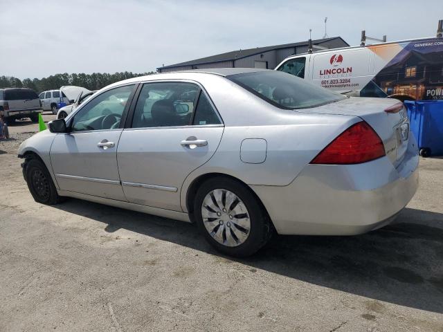 1HGCM56386A137305 - 2006 HONDA ACCORD SE SILVER photo 2