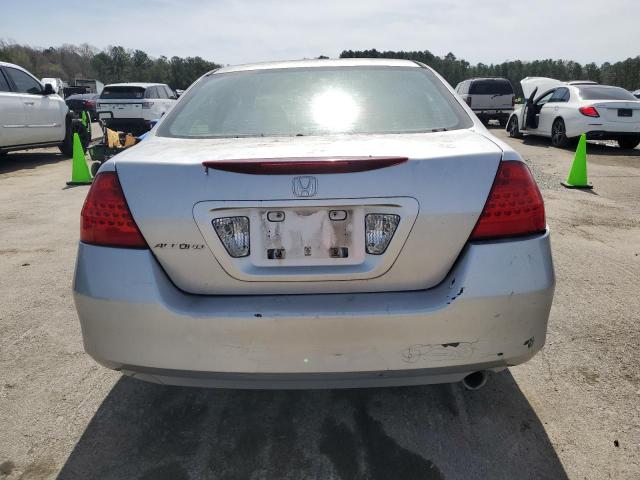 1HGCM56386A137305 - 2006 HONDA ACCORD SE SILVER photo 6