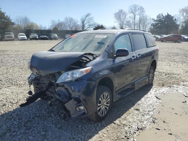 2020 TOYOTA SIENNA XLE, 