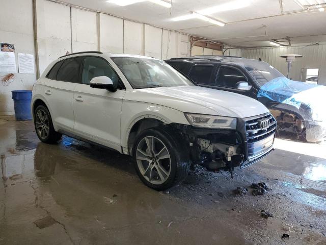 WA1CNAFY8K2071109 - 2019 AUDI Q5 PRESTIGE 白色 照片 4